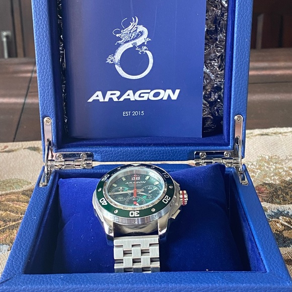Aragon Mens Watch - Picture 2 of 2